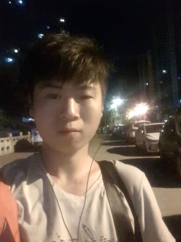 流星的瞬间的第一张照片--云霄婚介网