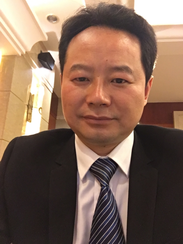 岁月的第一张照片--云霄婚介网
