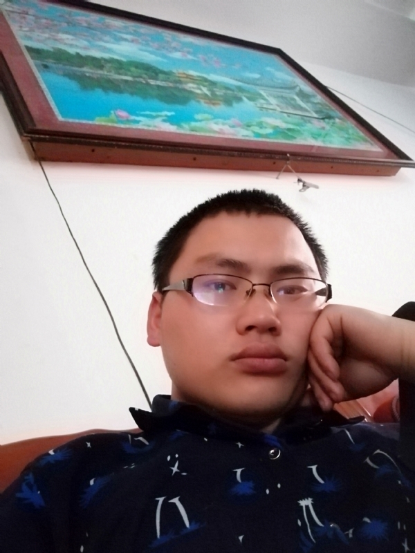 90男孩的第一张照片--云霄婚介网