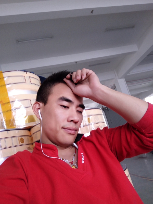 寻唯一的第三张照片--云霄婚介网
