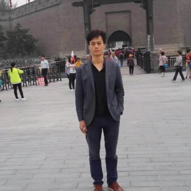 认真的第一张照片--云霄婚介网