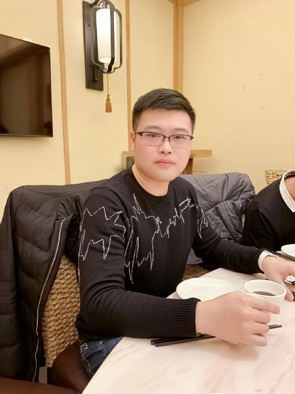 YIDA的第一张照片--云霄婚介网