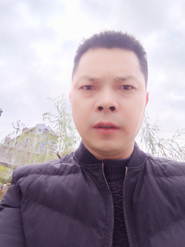 随缘的第一张照片--云霄婚介网
