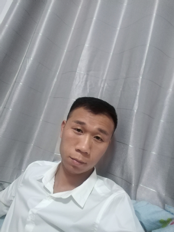 不器的第一张照片--云霄婚介网