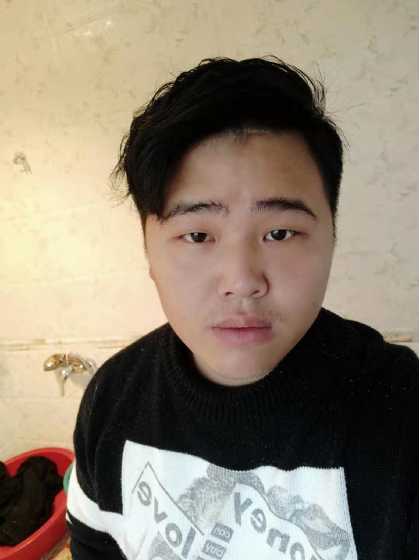 小李的第一张照片--云霄婚介网