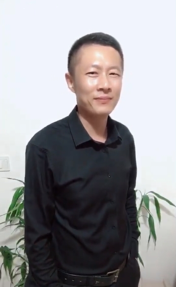 地huhi的第一张照片--云霄婚介网
