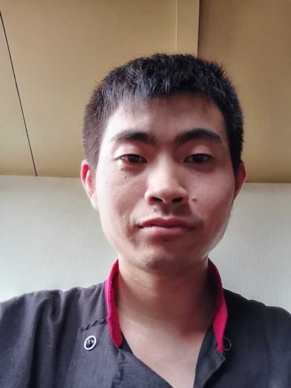嗯的第一张照片--云霄婚介网