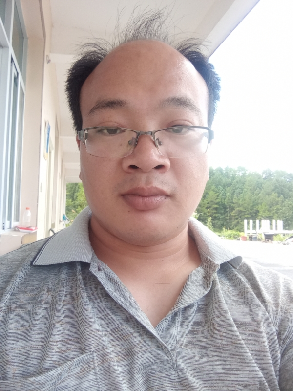 蓝色星空的第一张照片--云霄婚介网