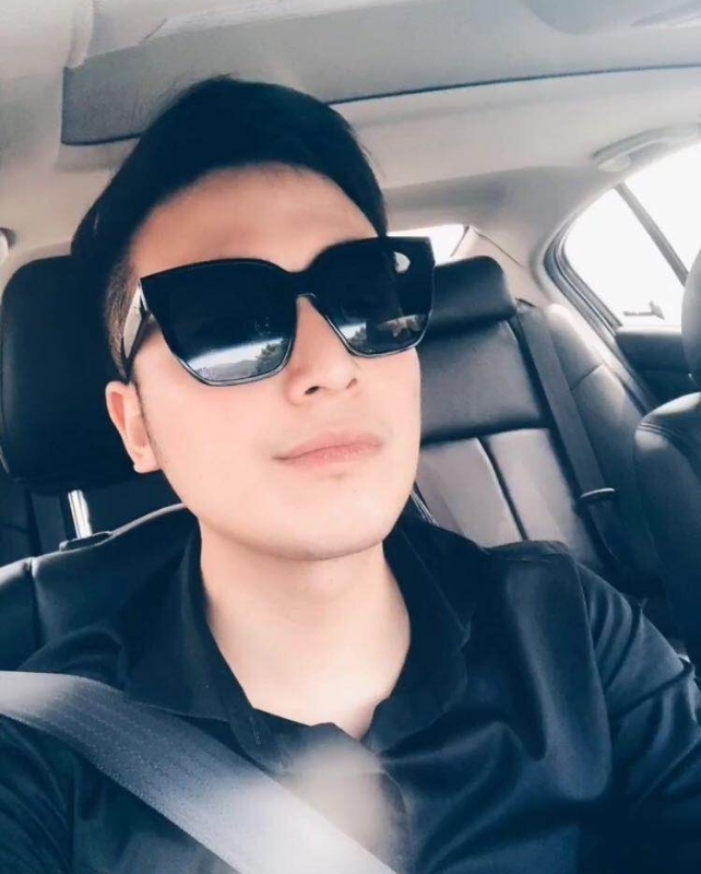 沉稳的第一张照片--云霄婚介网