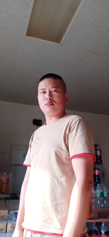 有心人的第三张照片--云霄婚介网