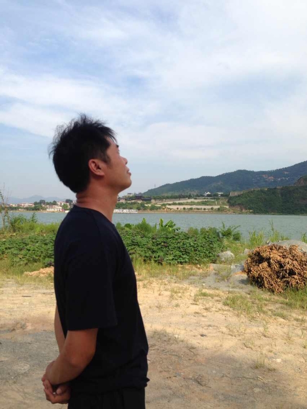 雾里看花的第一张照片--云霄婚介网