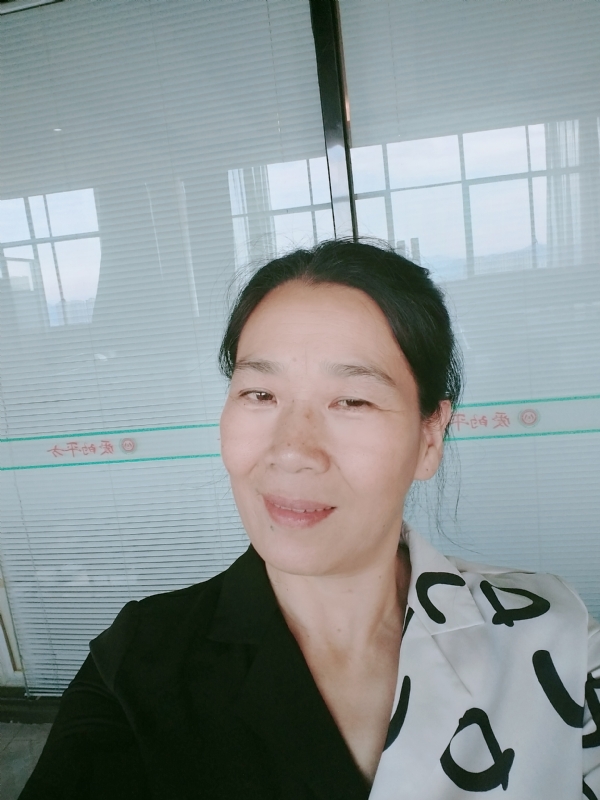 易莲的第一张照片--云霄婚介网