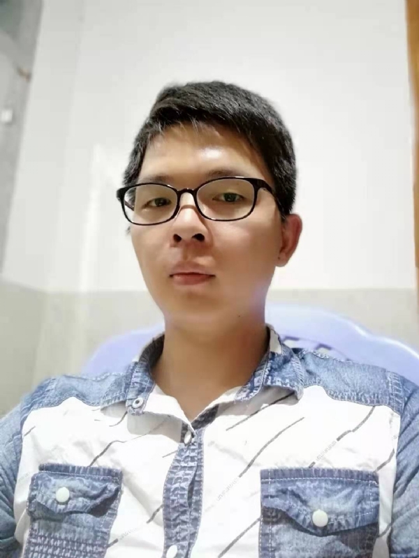 未来可期的第一张照片--云霄婚介网