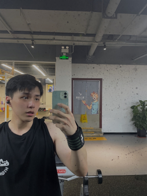 想吃猫的鱼的第一张照片--云霄婚介网