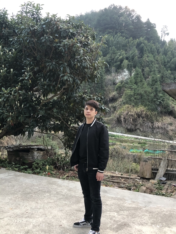 随遇而安的第一张照片--云霄婚介网