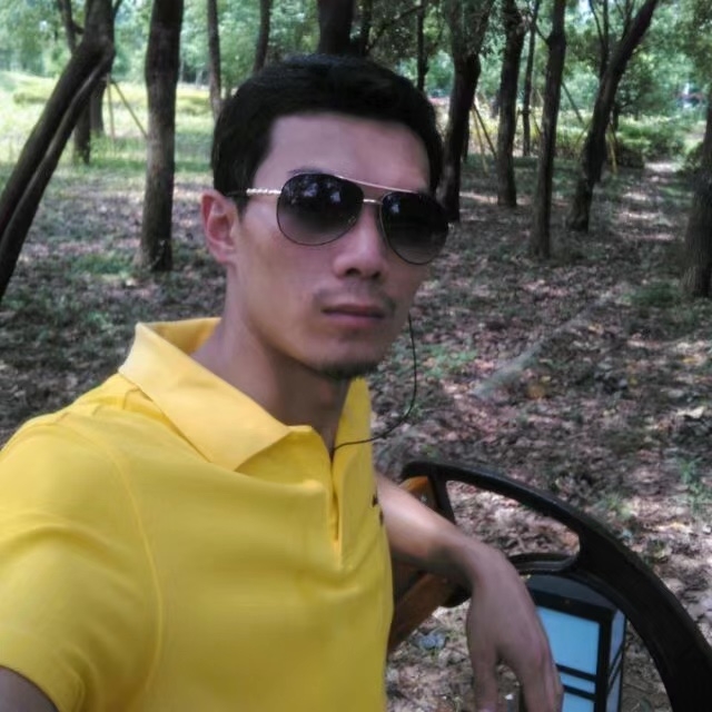错把真心喂了狗的第二张照片--云霄婚介网