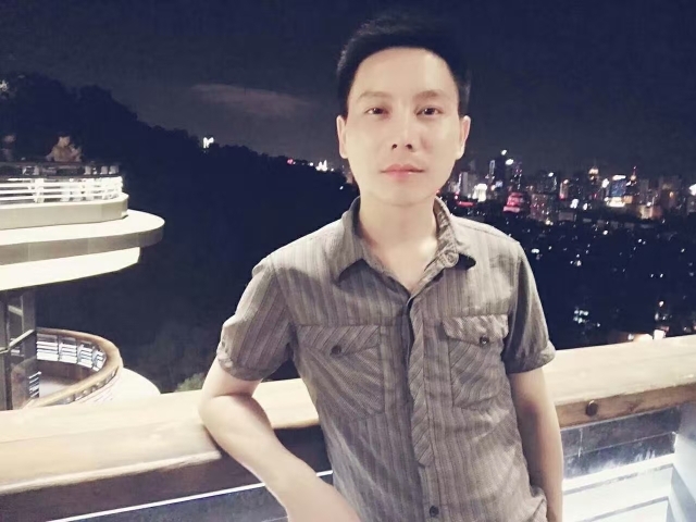 幕秋的第一张照片--云霄婚介网