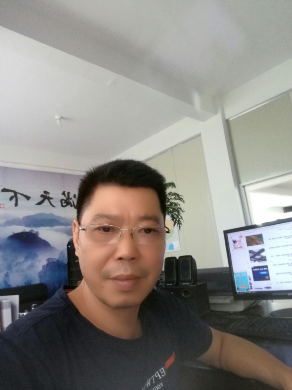 心平气和的第一张照片--云霄婚介网