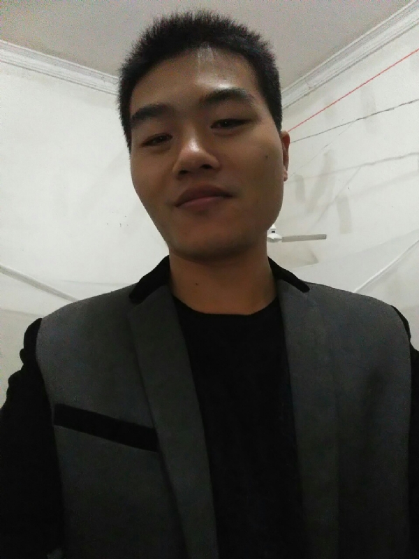 随风的第二张照片--云霄婚介网