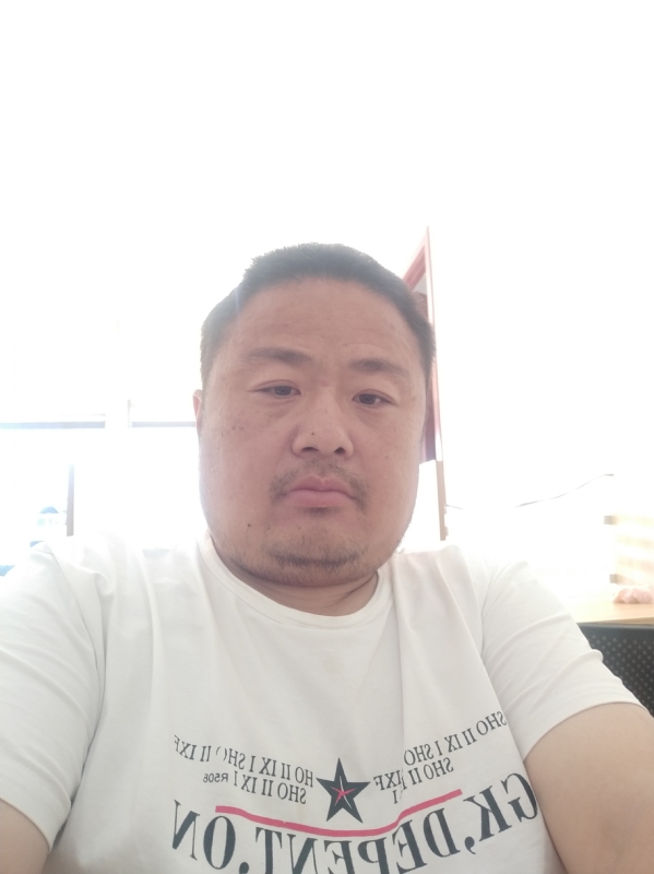流星隐爱的第一张照片--云霄婚介网