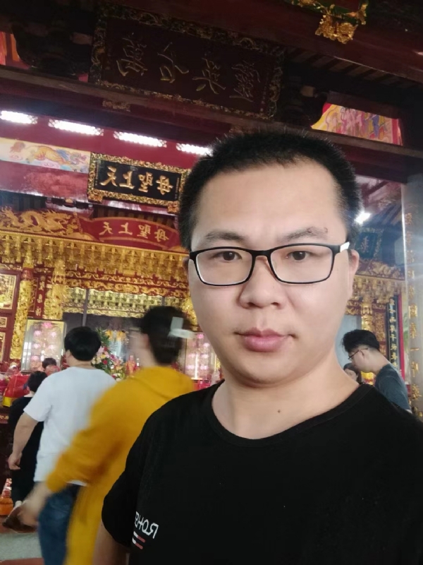 天哥的第一张照片--云霄婚介网