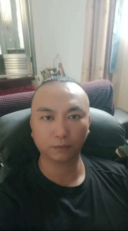 施逸森的第一张照片--云霄婚介网
