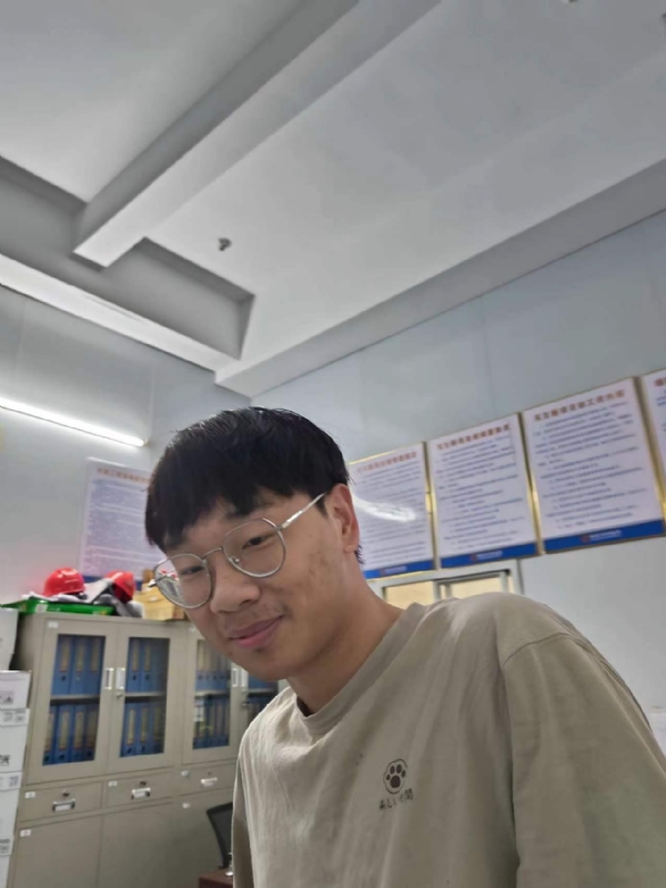 牛子弟的第一张照片--云霄婚介网