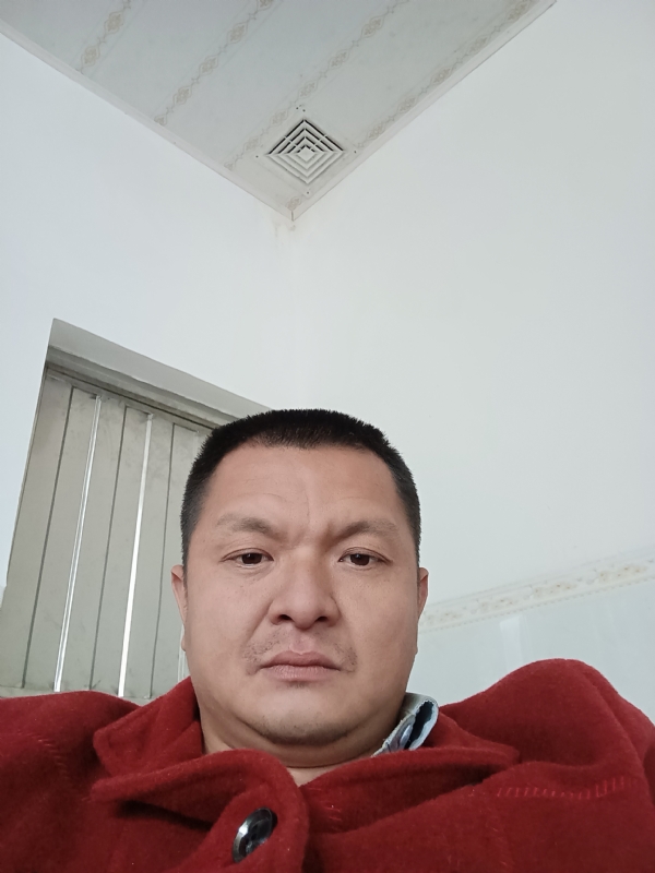 兰成龙的第一张照片--云霄婚介网