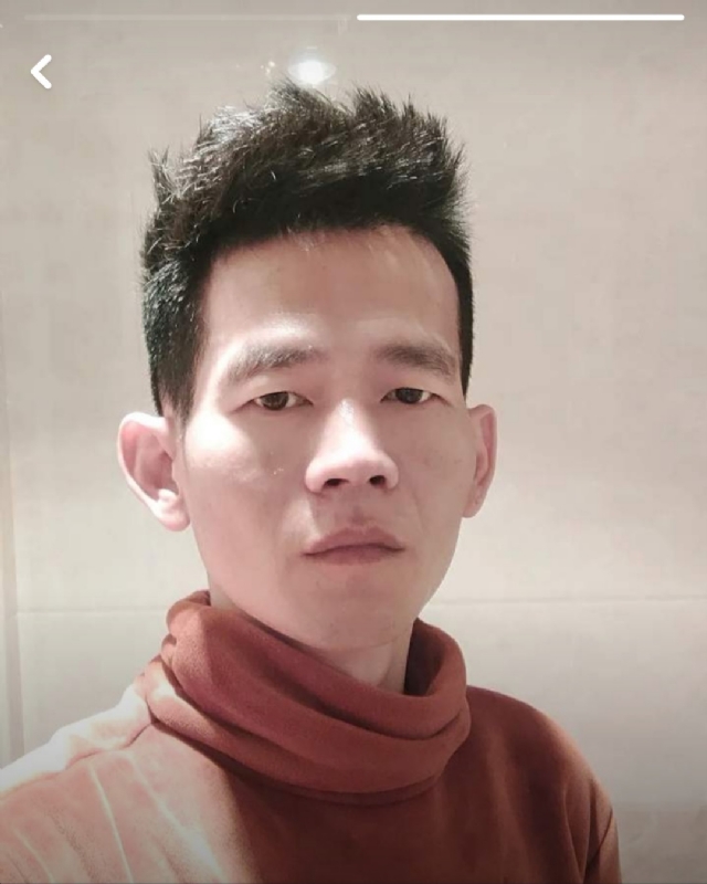 白了少年头的第一张照片--云霄婚介网