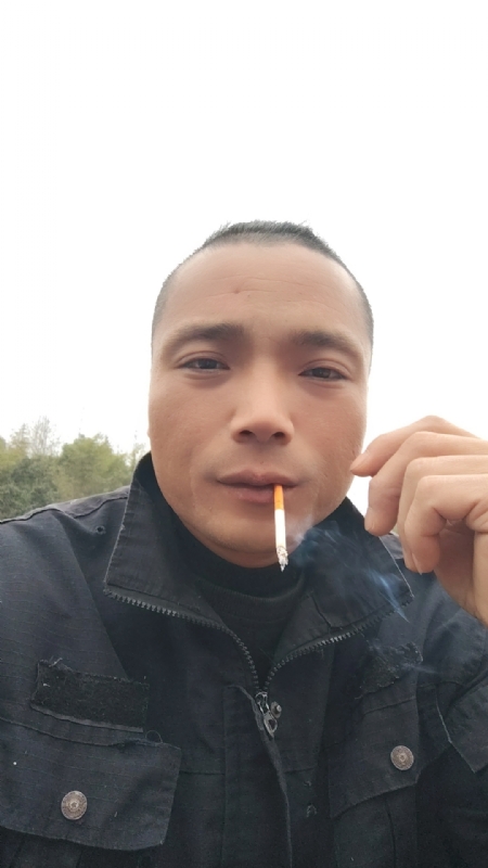 伯爵的第一张照片--云霄婚介网
