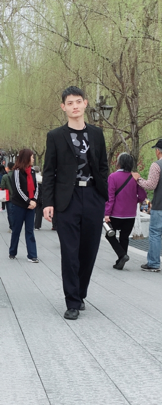 风一样的第一张照片--云霄婚介网
