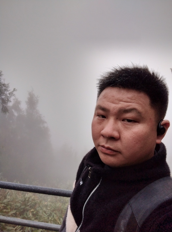 何何何的第一张照片--云霄婚介网
