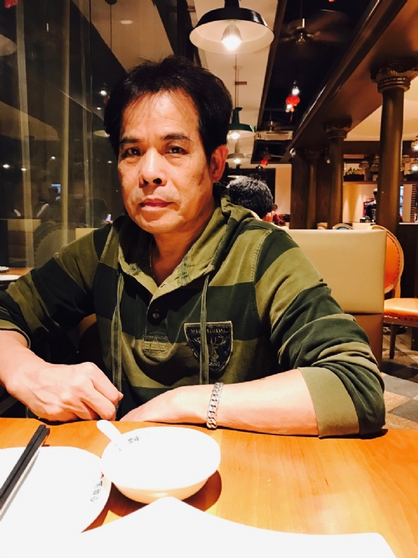 天马行空的第一张照片--云霄婚介网