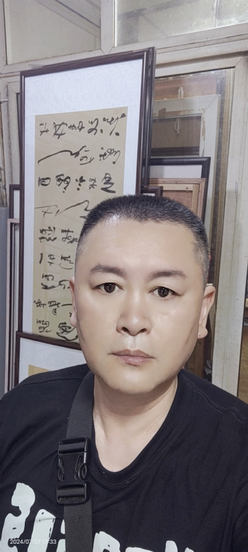 永恒的瞬间的第一张照片--云霄婚介网