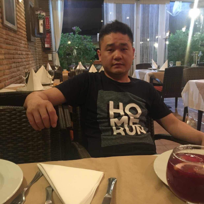 海外游子的第三张照片--云霄婚介网
